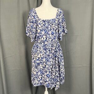 Elegant Blue Floral Mini Dress